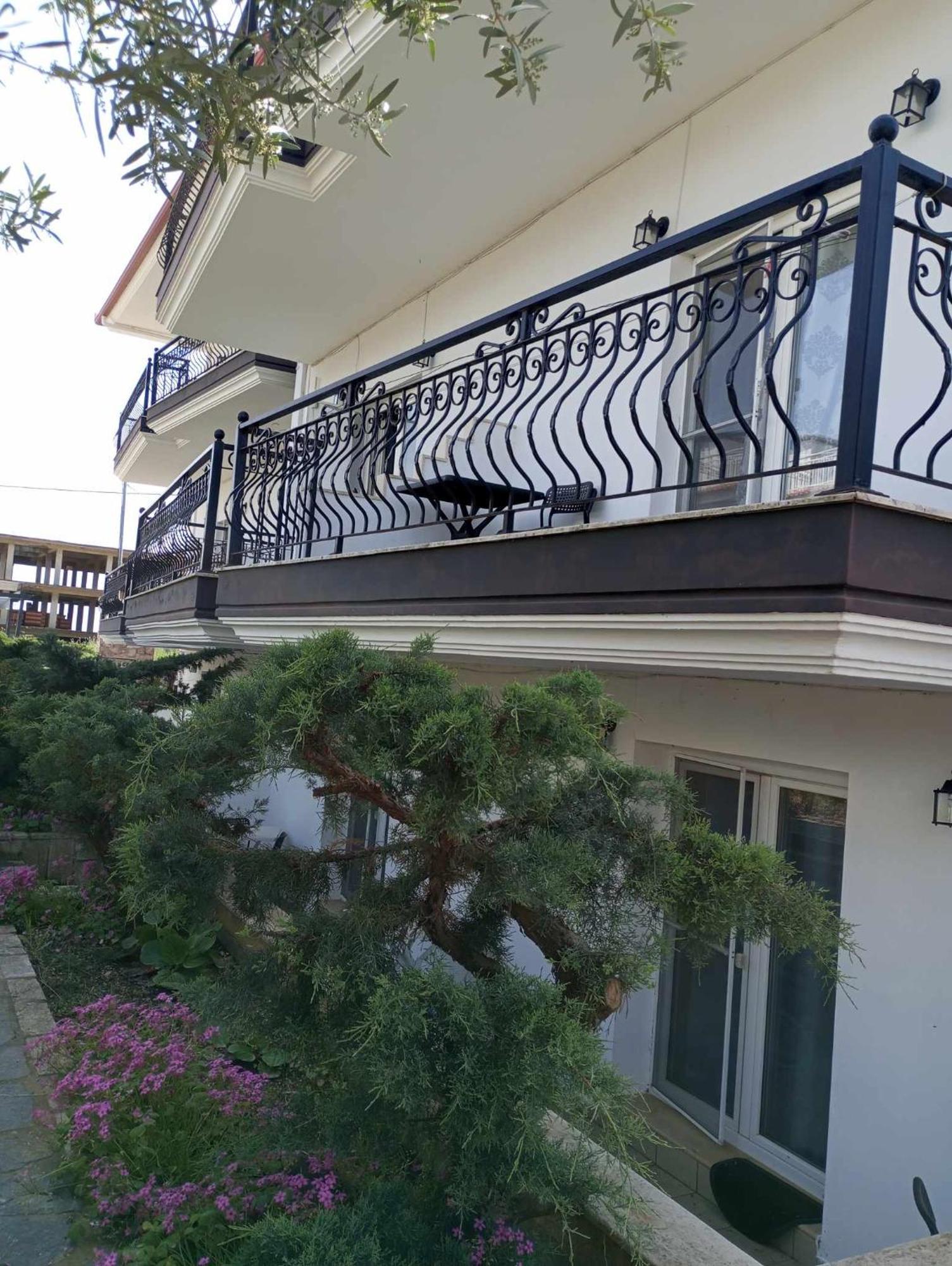 Villa Camellia Vrasná Exterior foto