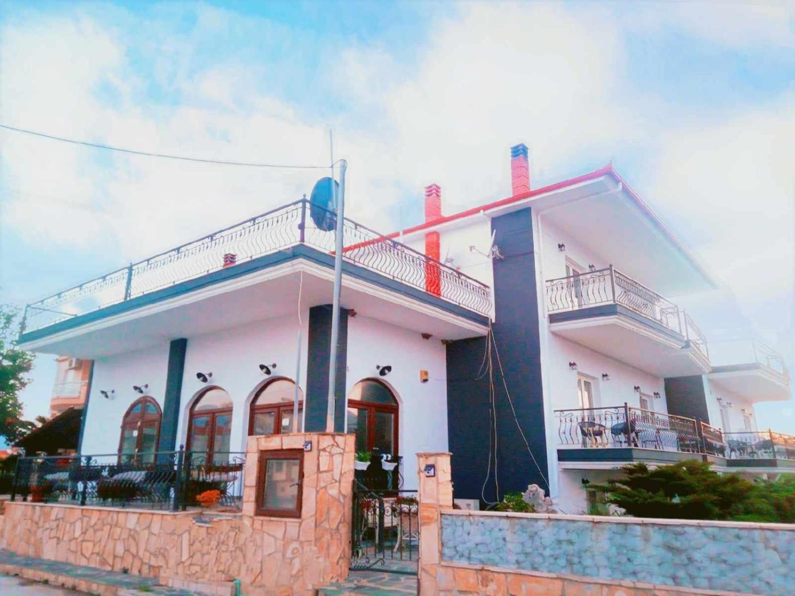 Villa Camellia Vrasná Exterior foto